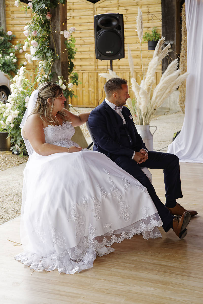 Des mariés heureux et sereins